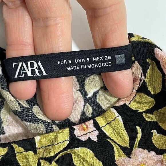 ZARA Women's Mini Dress Long Sleeve Tiered Ruffle Hem Floral Pink Black Small - Picture 4 of 7